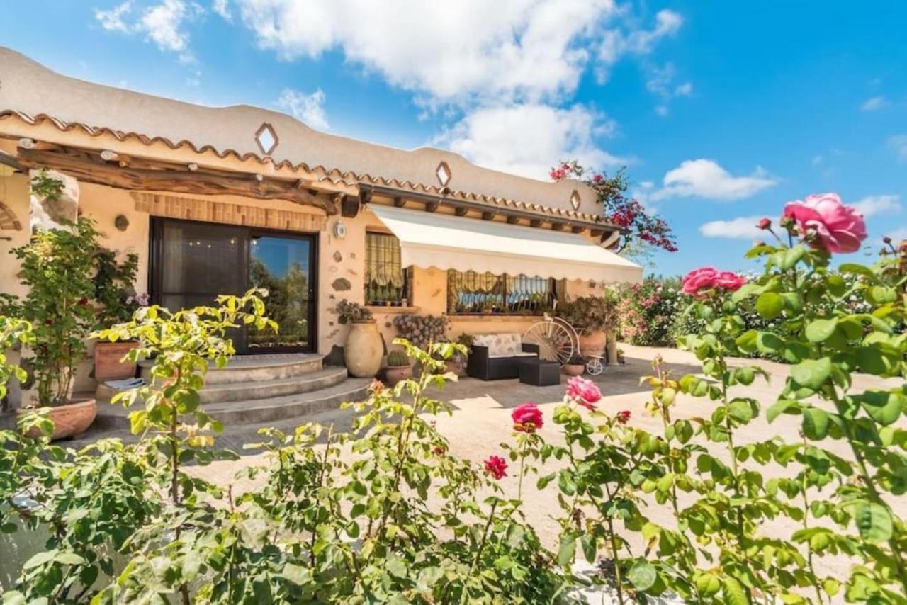 Villa Con Immenso Giardino Orosei Zewnętrze zdjęcie