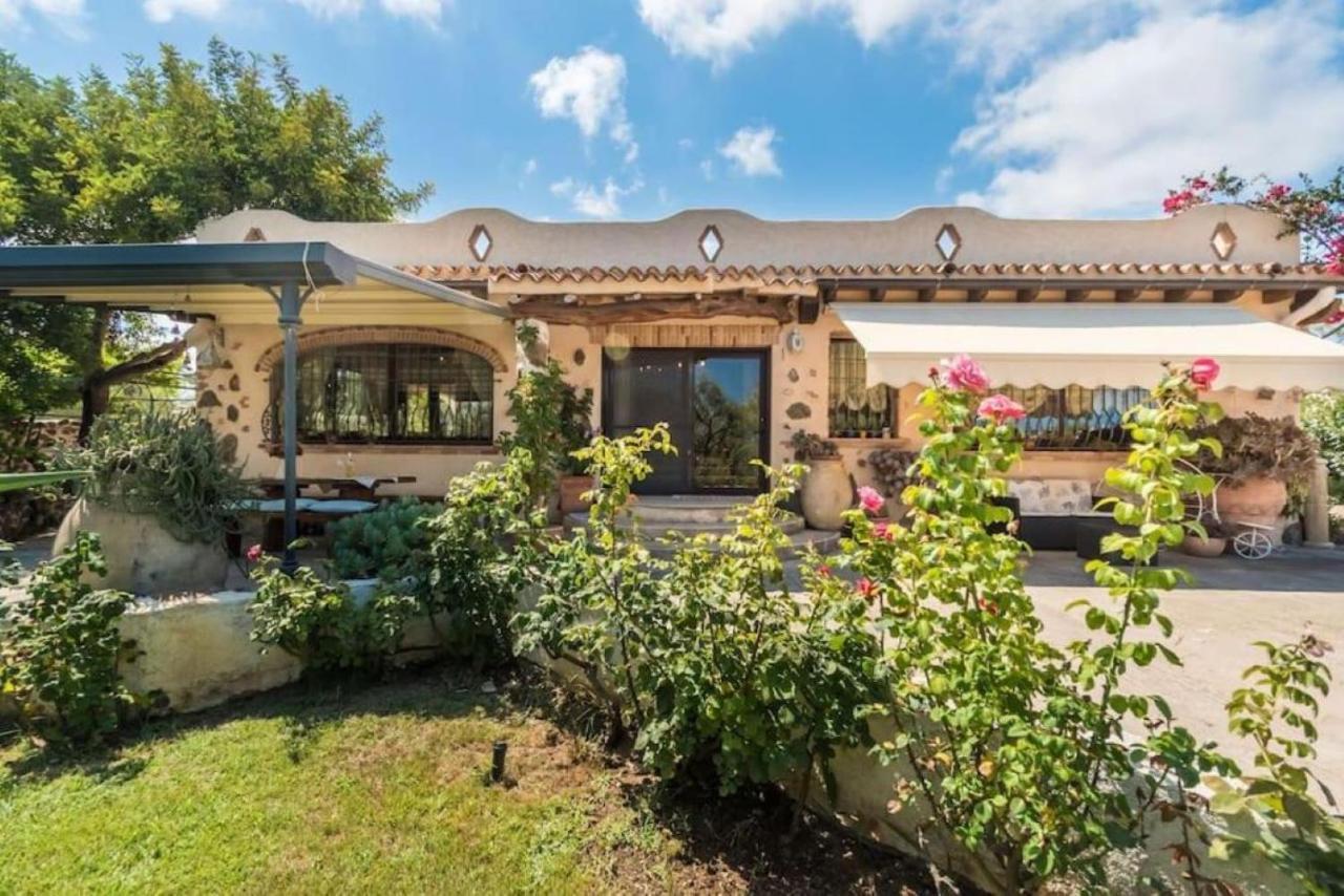 Villa Con Immenso Giardino Orosei Zewnętrze zdjęcie