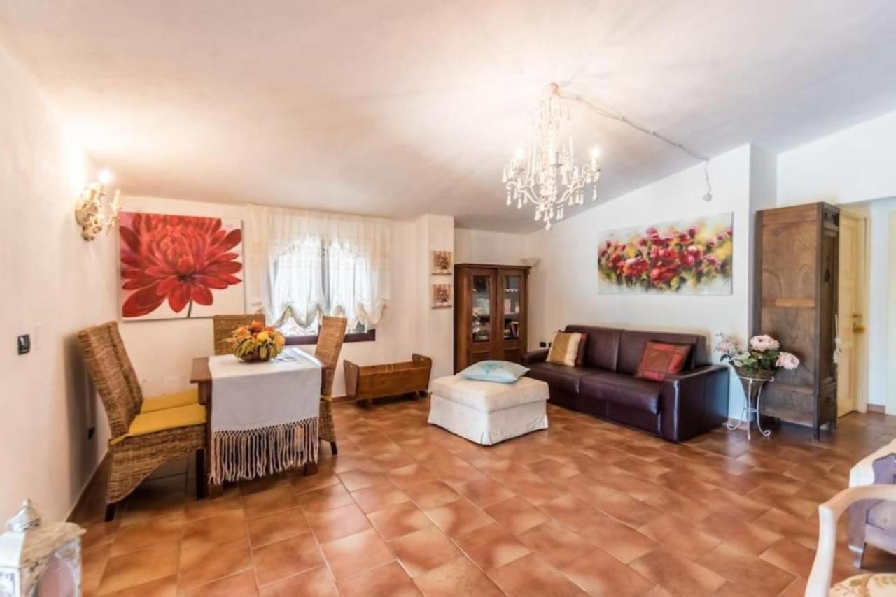 Villa Con Immenso Giardino Orosei Zewnętrze zdjęcie